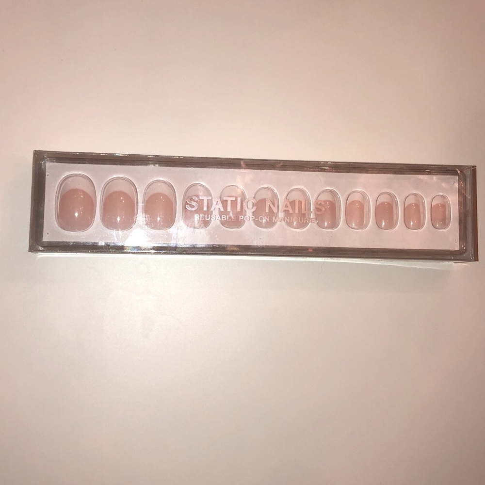 Static Nails round shape - brand new